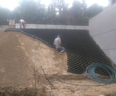 Umacnianie skarp i podjazdów